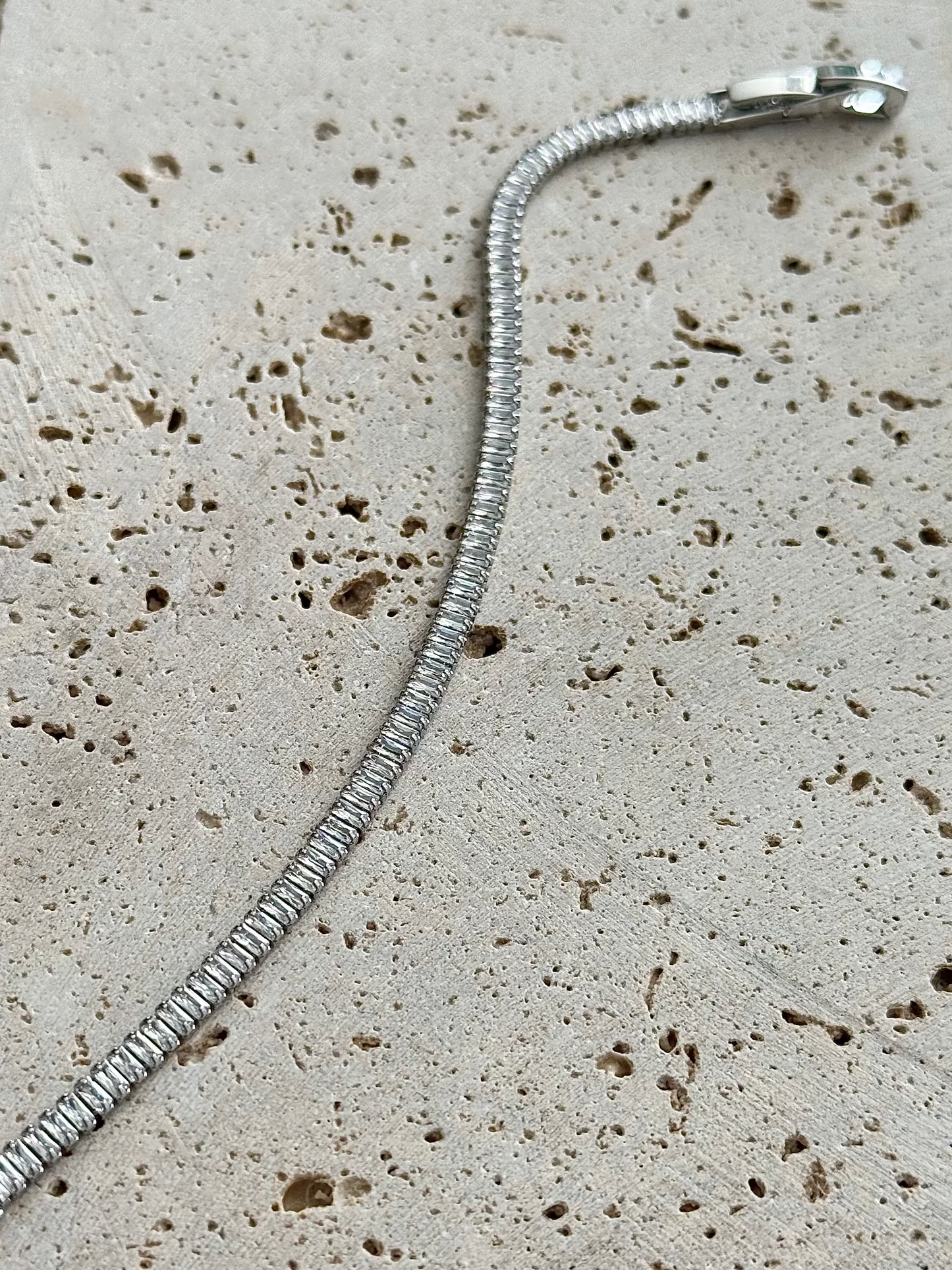 SLIM PLATE TENNIS BRACELET - SILVER