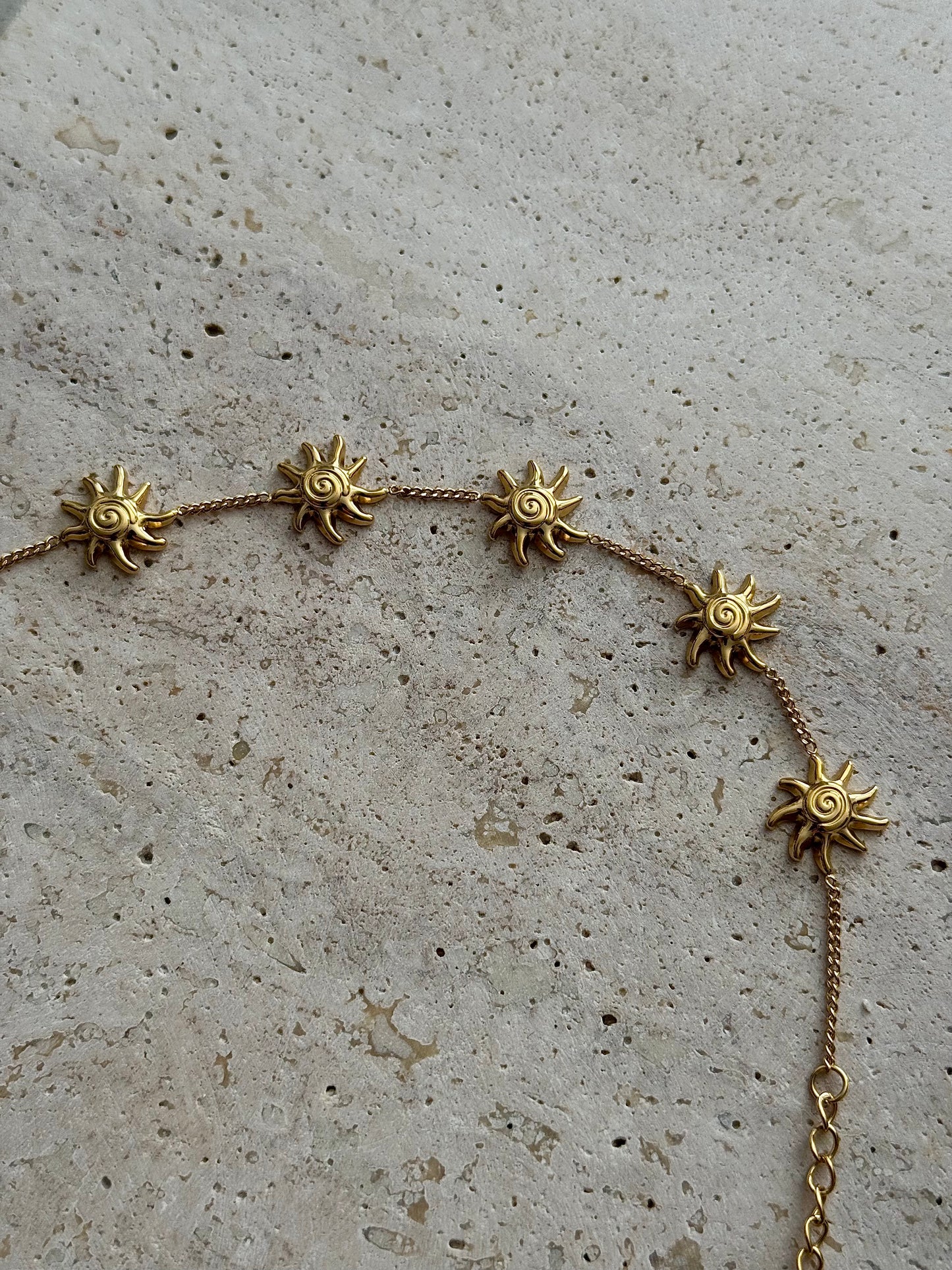 SOL CHARM BRACELET - GOLD