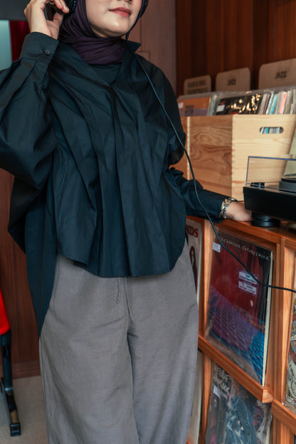 Riley Oversized Pleated Shirt - Raven