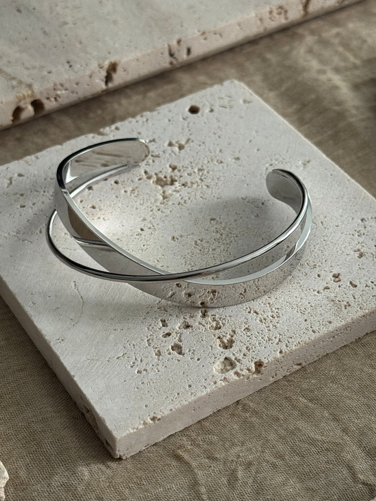 Crossover Orbit Band - Silver