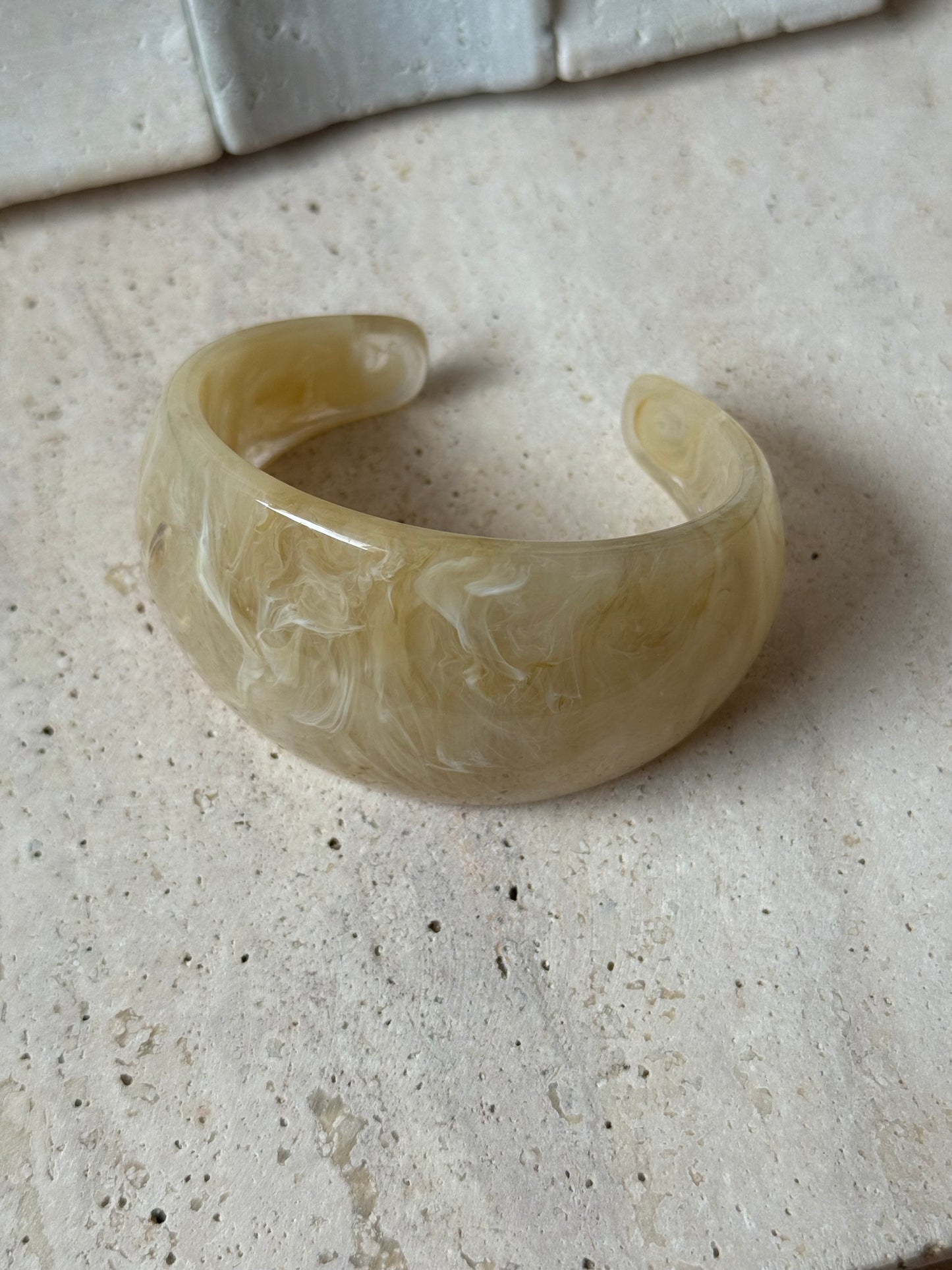 CREAM RESIN CUFF