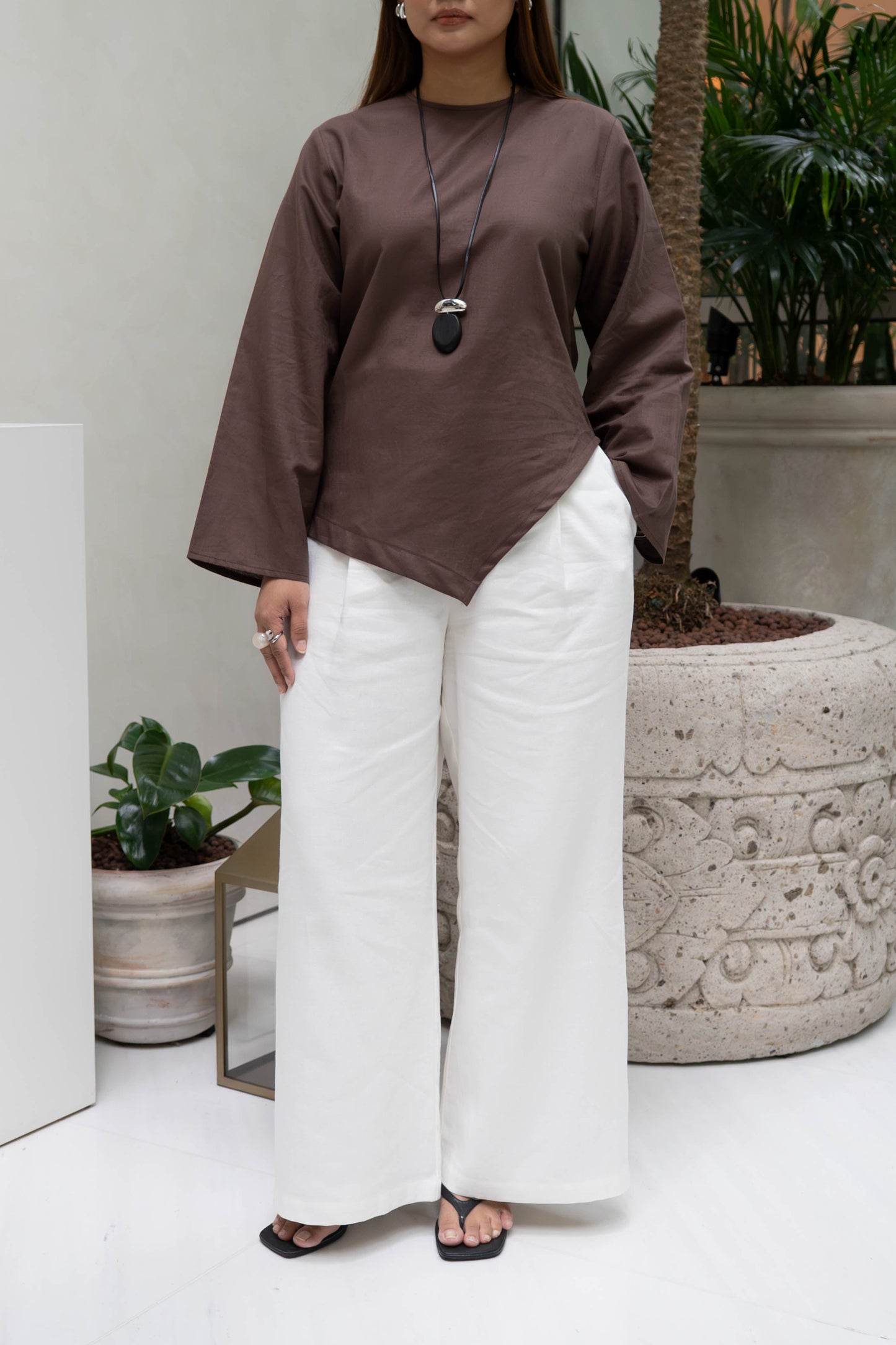 GAIA ANGLED HEM TOP - HICKORY