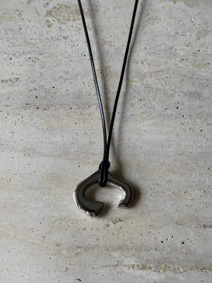 HORSE PENDANT CORD NECKLACE