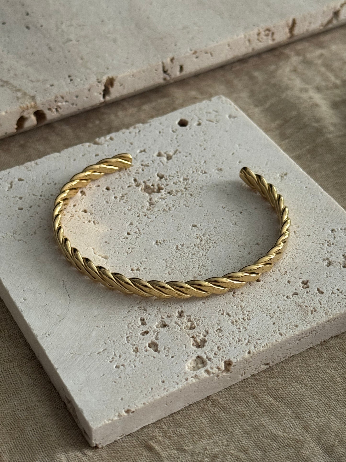 Rope Twist Band - Gold