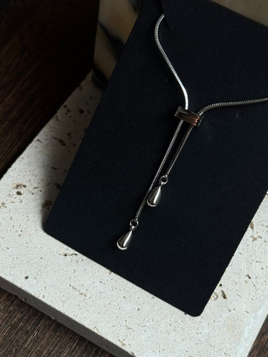 Petite Teardrop Lariat Necklace - Silver