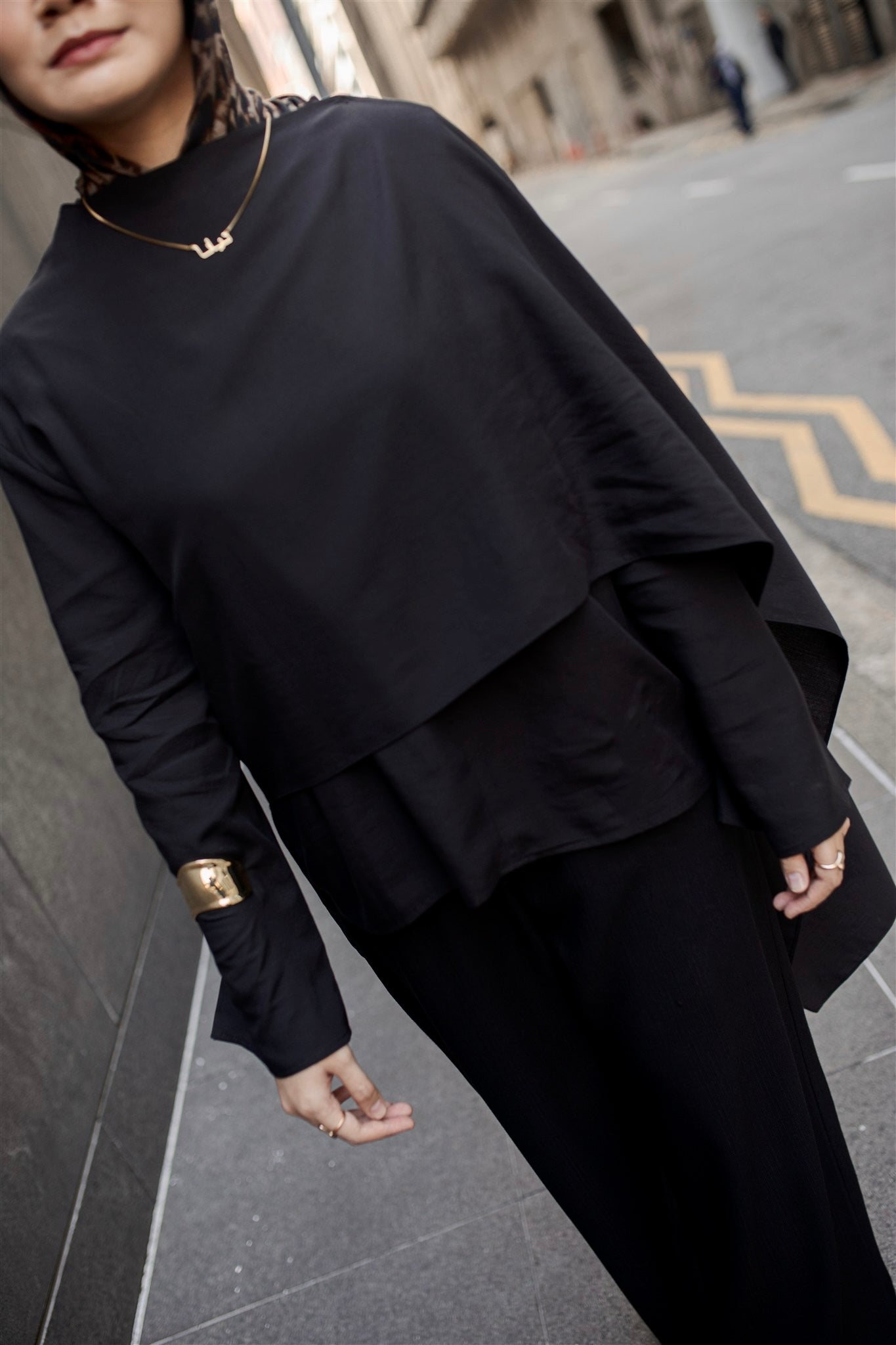 MARLOWE DRAPE TOP - NOIR
