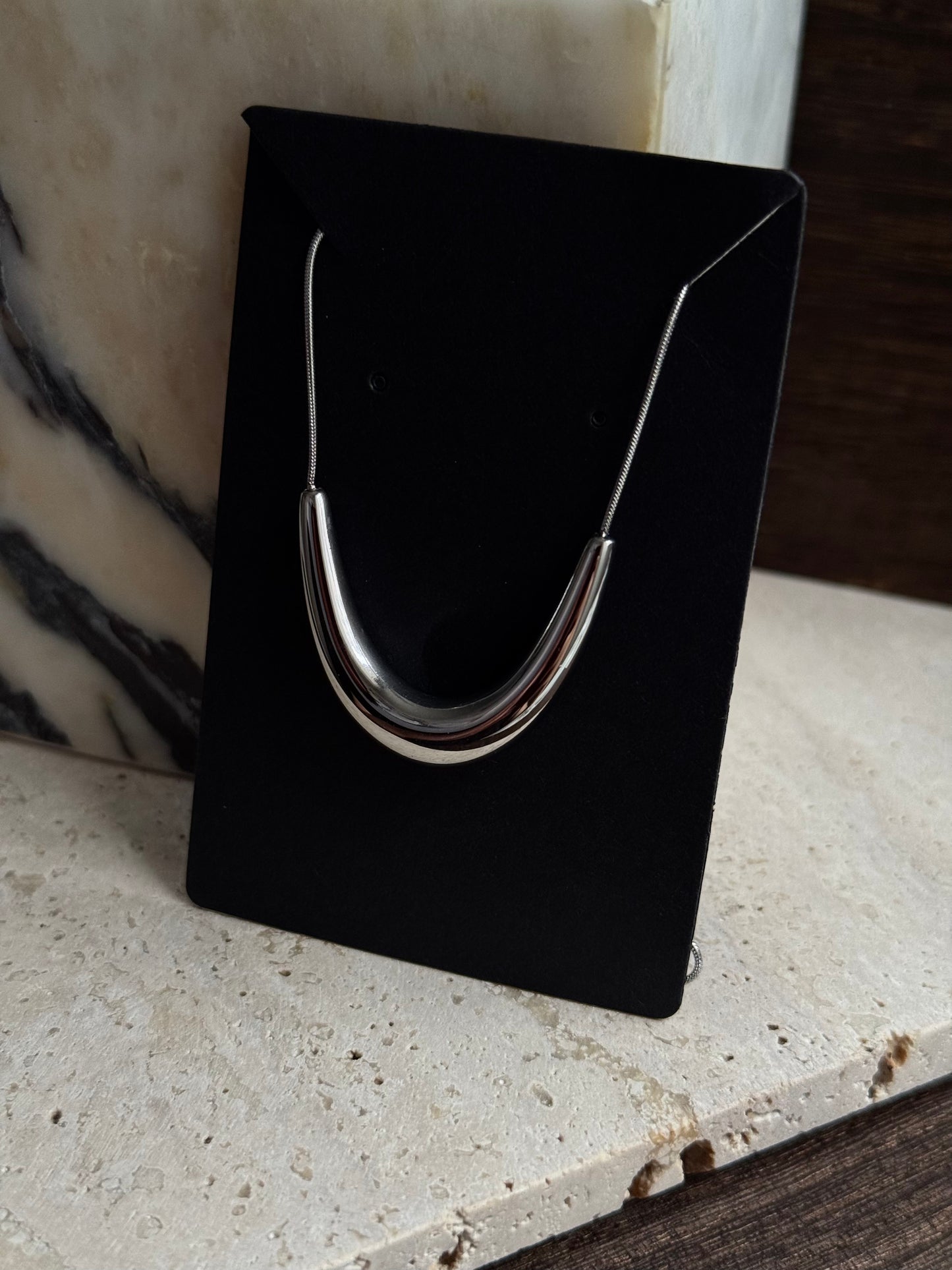 Arc Cove Necklace - Silver