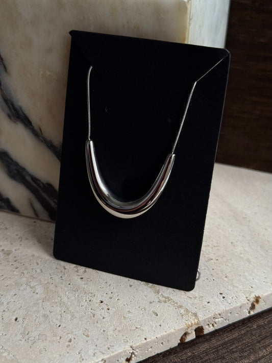 Arc Cove Necklace - Silver