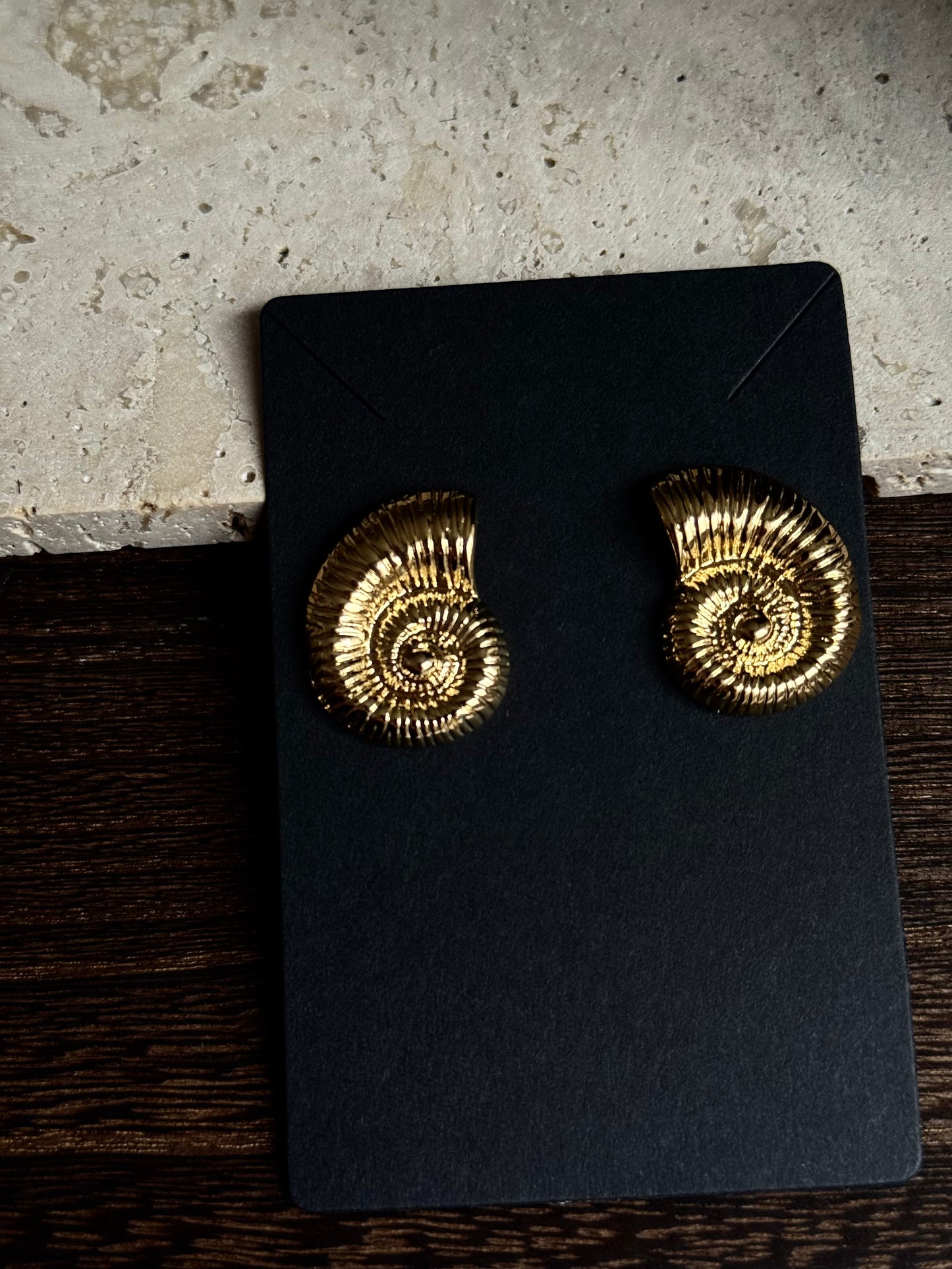 SHELLFORM EARRINGS - GOLD