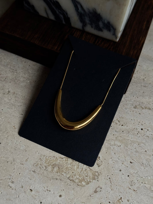 Arc Cove Necklace - Gold